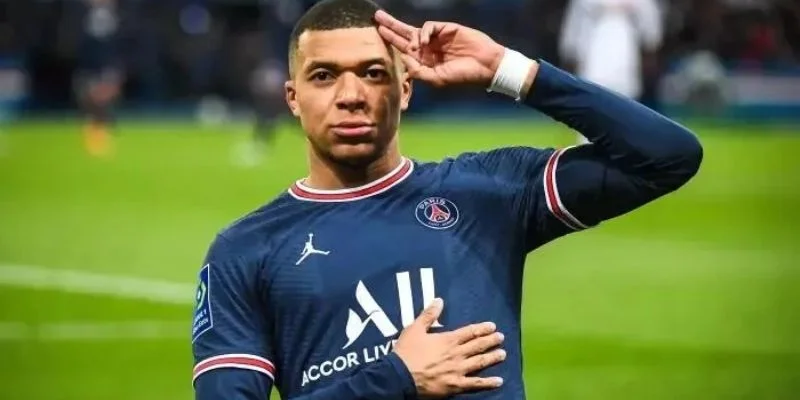 Mbappé tỏa sáng tại PSG